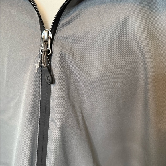 32 Degrees Gray Utility Jacket with Hood and Elastic Cuffs - Picture 13 of 16